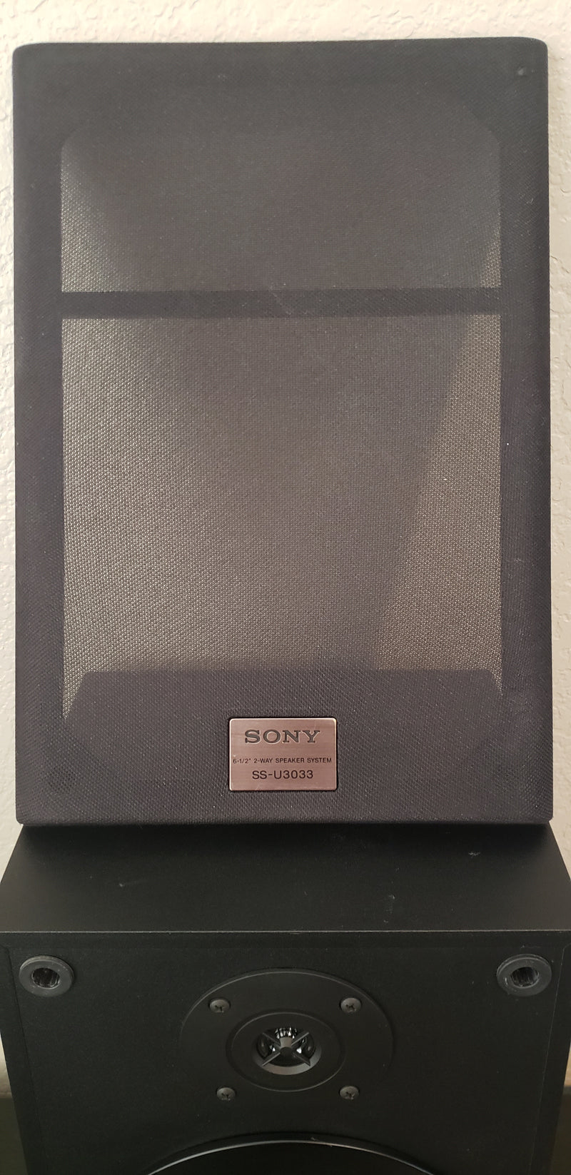 Sony SS-U3033 6.5" Two Way Bookshelf Speaker (Single Speaker)