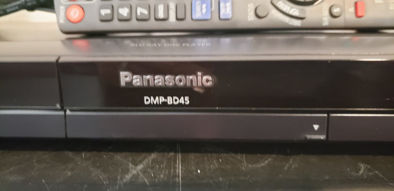 Panasonic DMP-BD45 Blu Ray/DVD Disc Player with Remote Control & Manual
