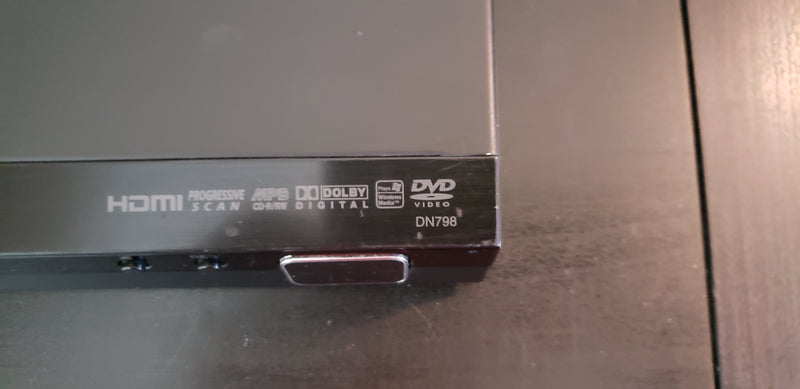 LG DN798 1080p Upconverting DVD Player HDMI USB w/Remote Control & Manual