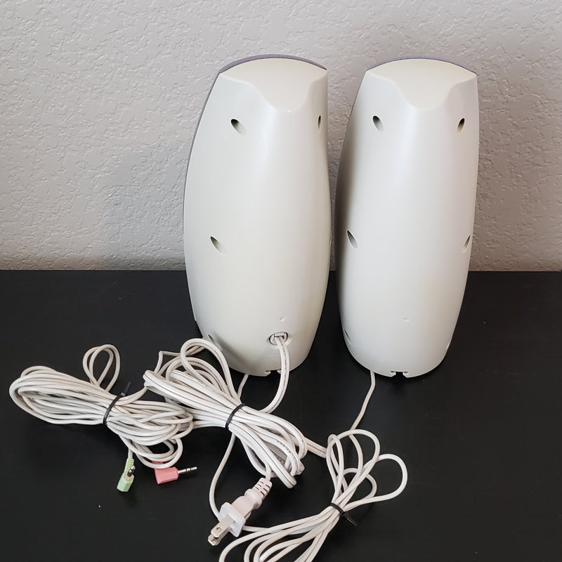 Labtec LCS-1070 Spin 70 2-Piece Computer Speakers 12 Watts - in Original Box