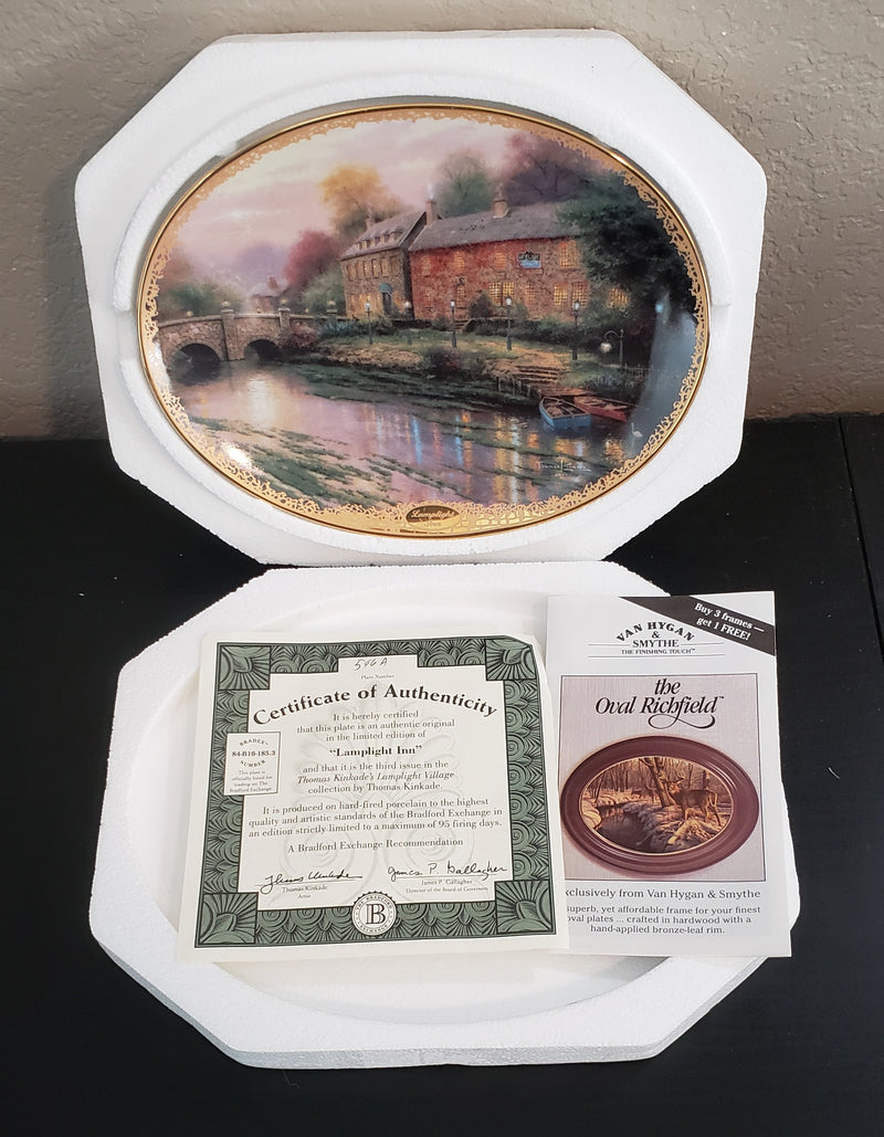 "Lamplight Inn" by Thomas Kinkade - Collector Plate