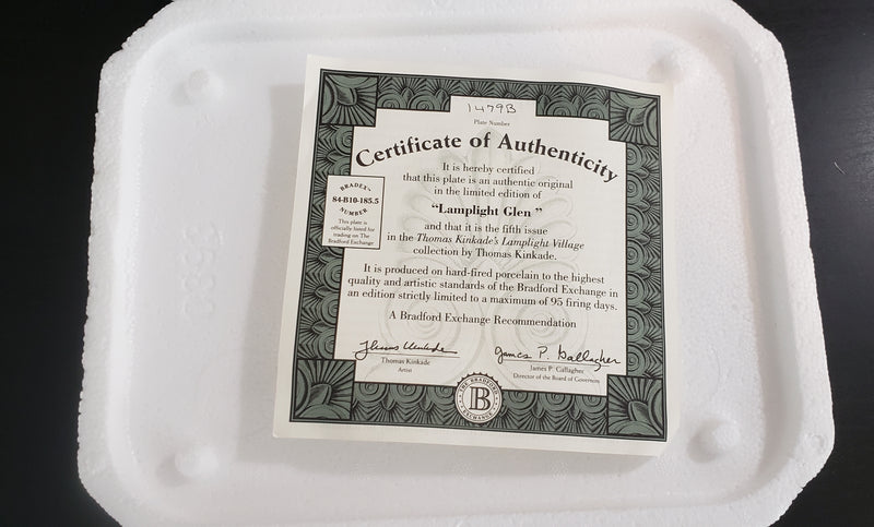 "Lamplight Glen" by Thomas Kinkade - Collector Plate