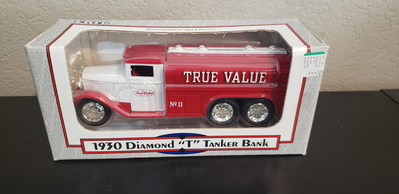 1930 Diamond "T" Tanker Bank "True Value" Die-Cast Metal Vehicle