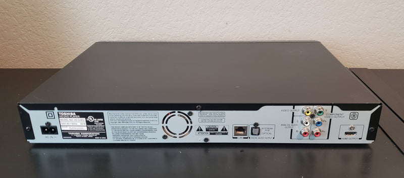 Toshiba HD-D3KU HD DVD Player with Remote Control, HDMI Cable & Manual