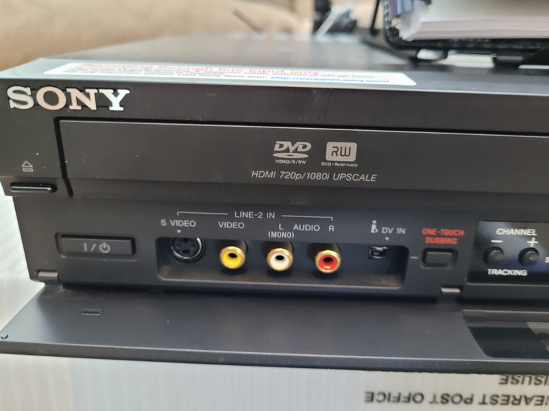 Sony RDR-VX525 VCR/DVD Recorder/Player with Remote Control & Manual