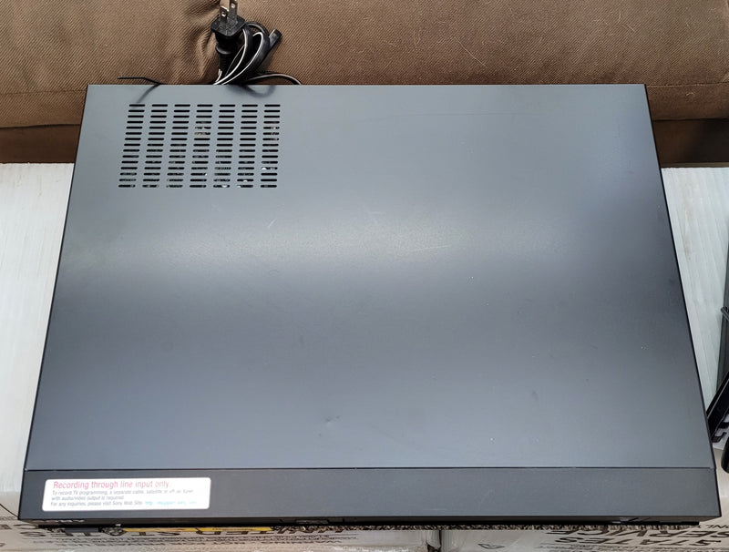 Sony RDR-VX525 VCR/DVD Recorder/Player with Remote Control & Manual